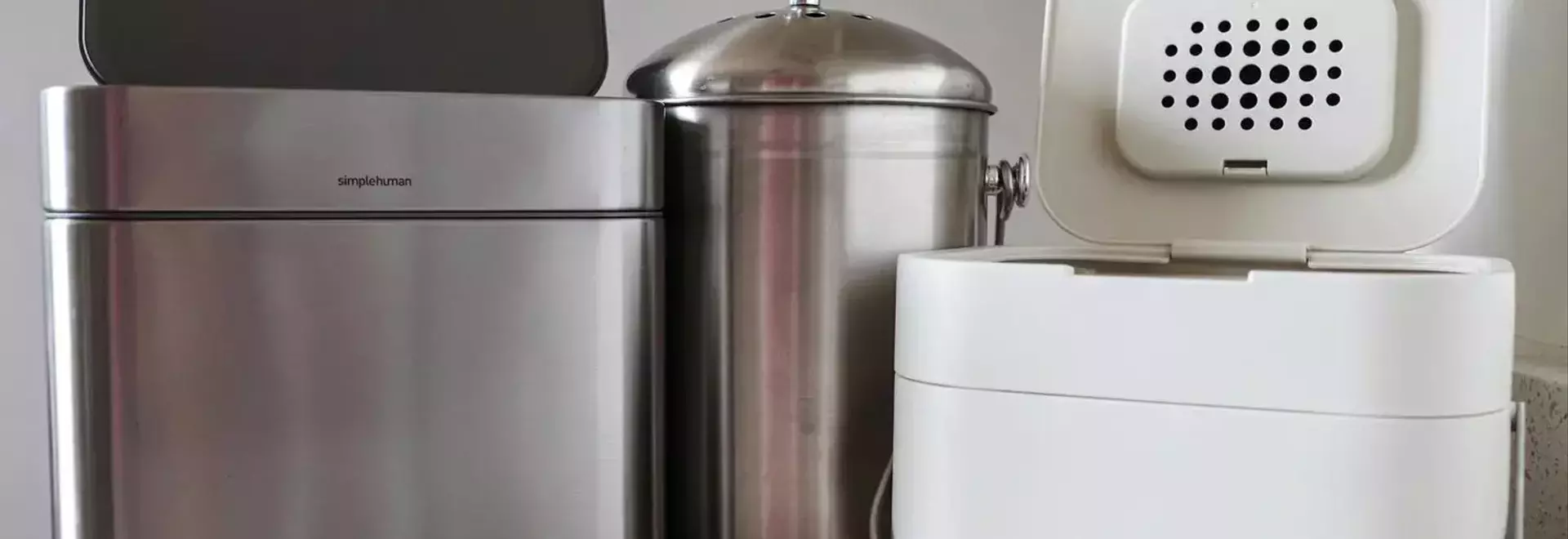 Choosing the Optimal Kitchen Compost Bin for Odor and Pest Control