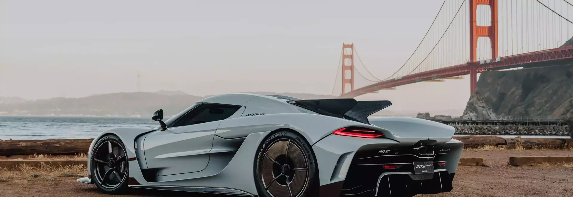 Koenigsegg Jesko Absolut: Unrivaled Speed on the Airfield
