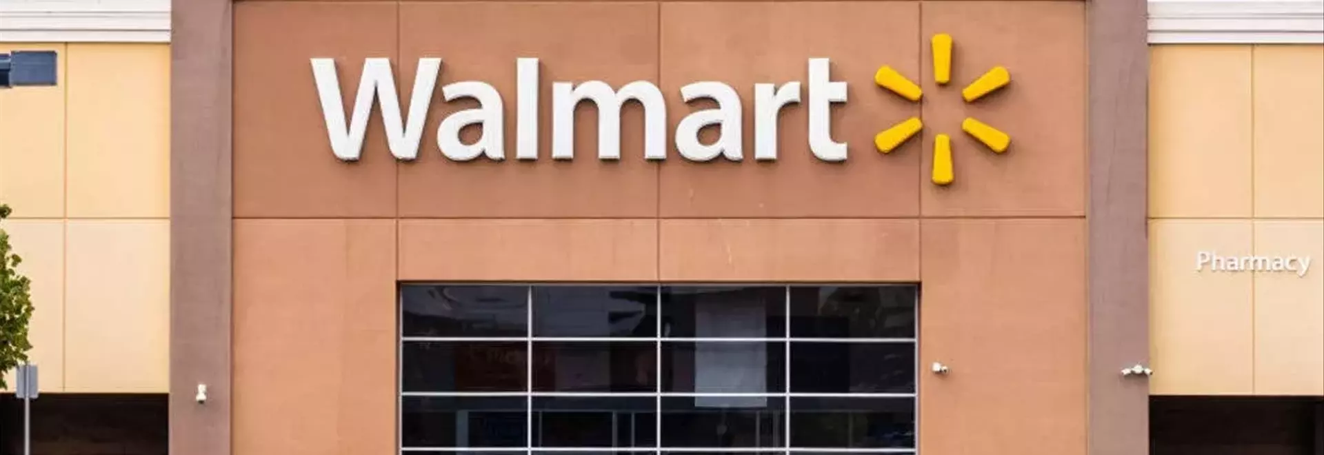 Walmart Slashes Prices on Outdoor Solar Lights by 77%