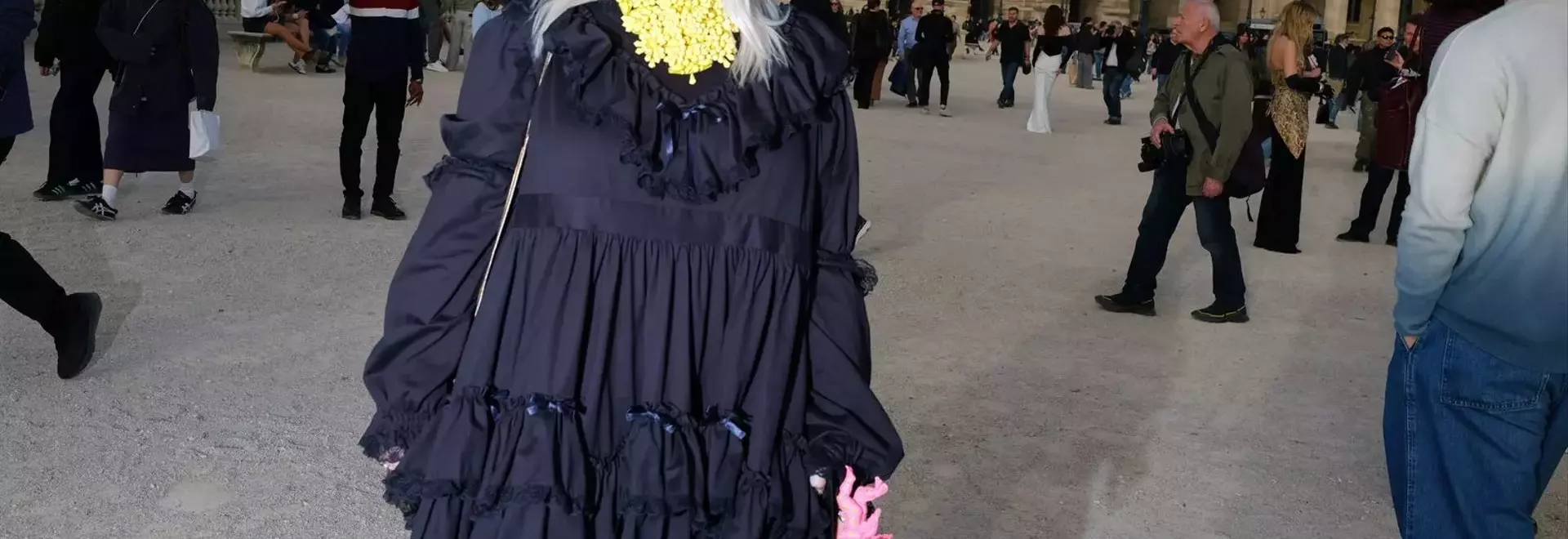 Summer Avant-Garde: Fashion's Heatwave Challenge