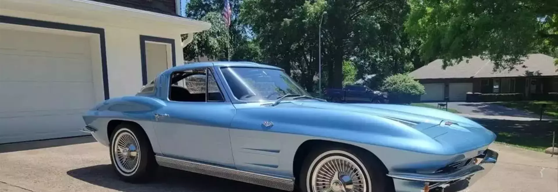 Valuation of a 1963 Chevrolet Corvette Split Window Coupe: Is the $169,500 Price Justified?