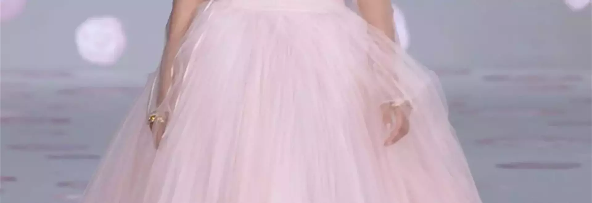 Envisioning Taylor Swift's Wedding Gown: A Fashion Forecast