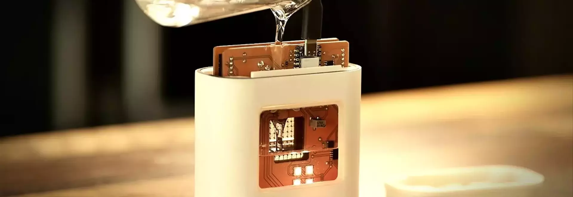 A Modern Look at Vintage Storage: The 'World's Worst USB Drive' Reimagined