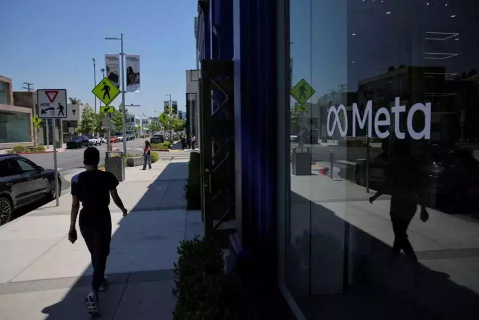 Meta Appoints Alex Schultz as First Chief Data Officer, Elevating Denise Moreno to CMO