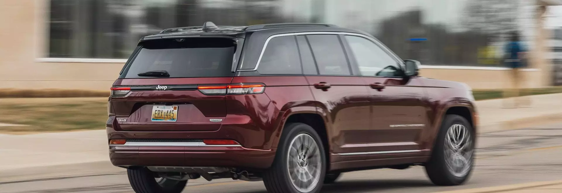 2026 Jeep Grand Cherokee Summit: A Detailed Performance Review