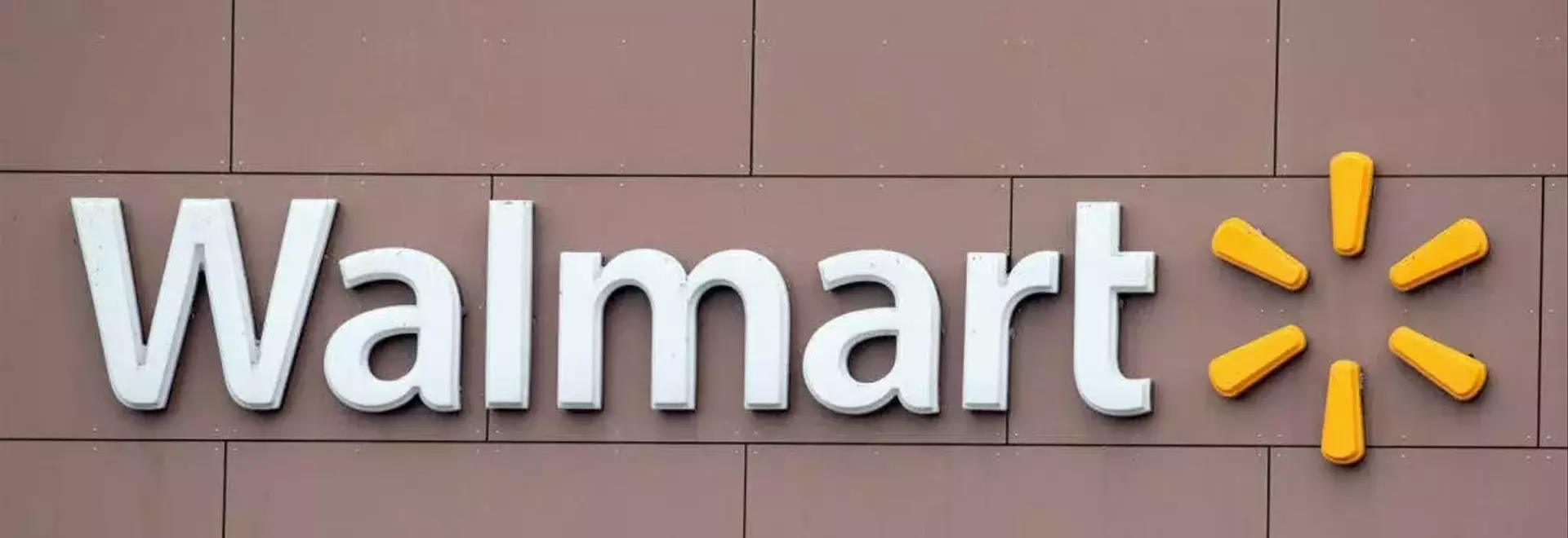 Walmart Slashes Price of 'Super Bright' LED Garage Lights by Half