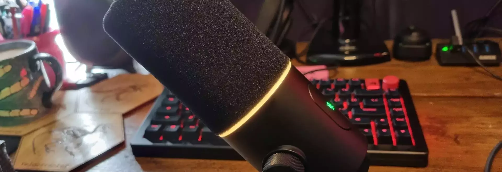 Razer Seiren V3 Pro Review: A Versatile Microphone with Software Nuances