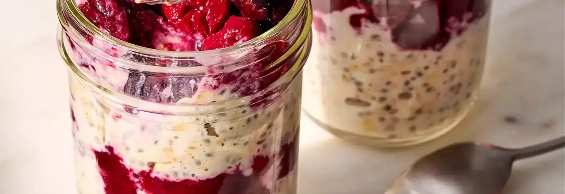 Delicious Cherry Pie Overnight Oats: A Healthy and Convenient Breakfast Solution
