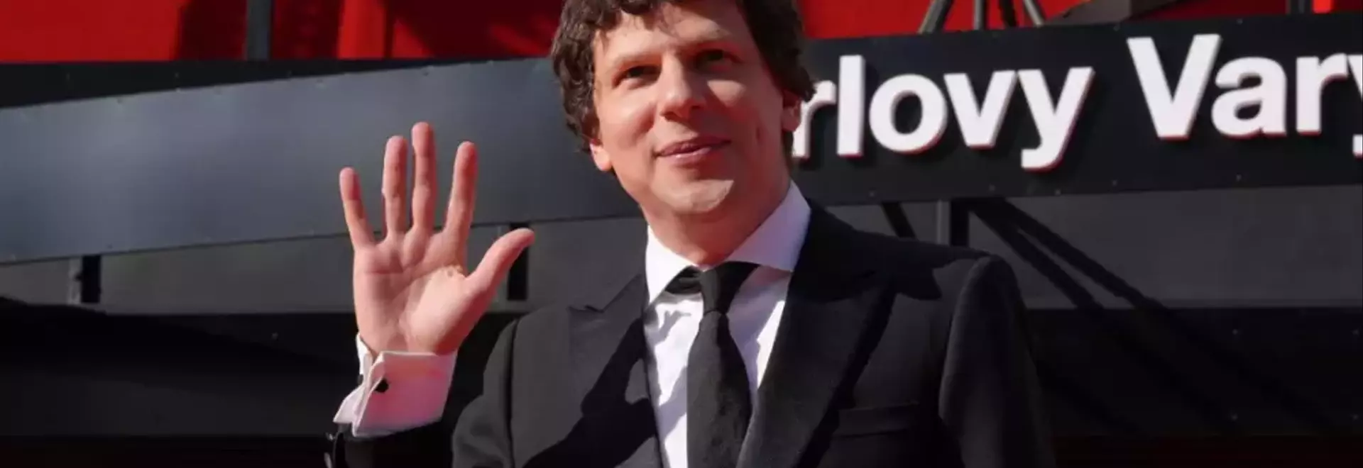 Jesse Eisenberg's Disassociation with Mark Zuckerberg and Social Media