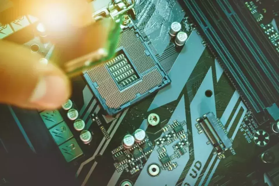 Micron Technology's Ascendance in the AI Era and Market Dynamics