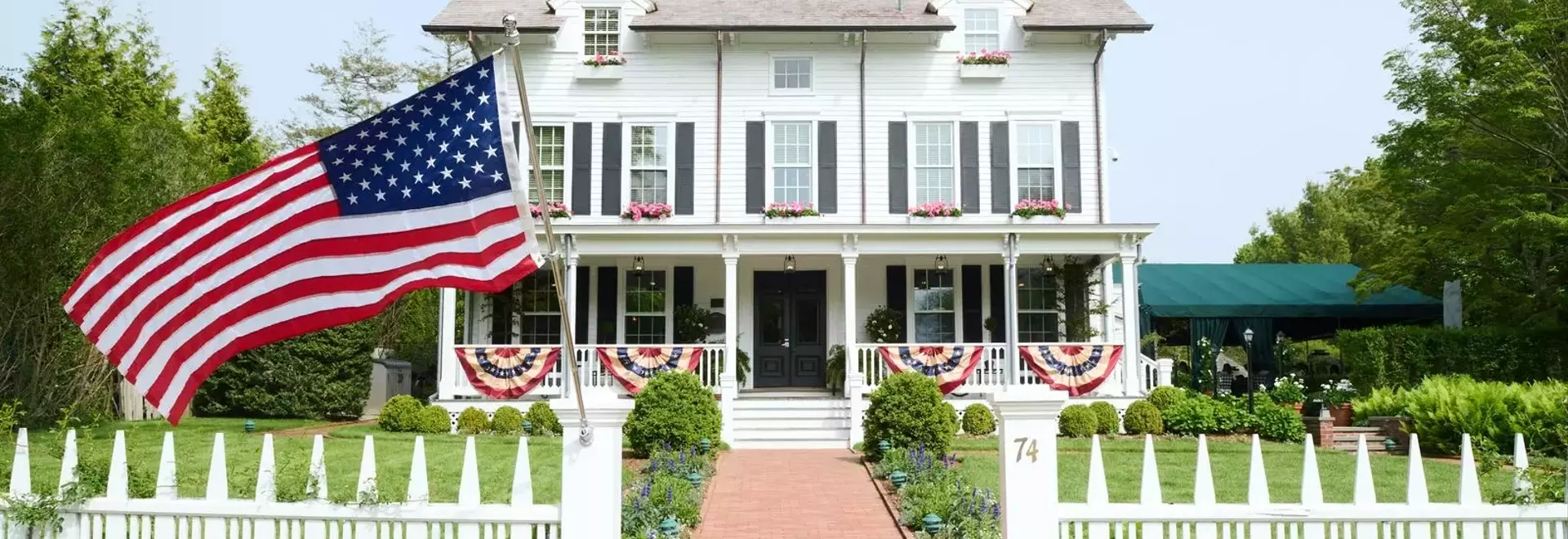 The Hedges Inn: A Timeless Hamptons Retreat Reimagined