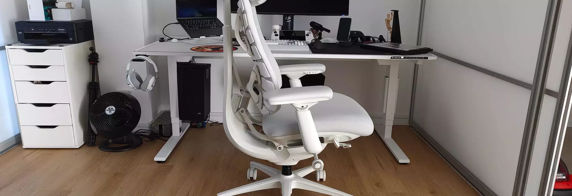 LiberNovo Omni Pro: A Refined Ergonomic Seating Experience
