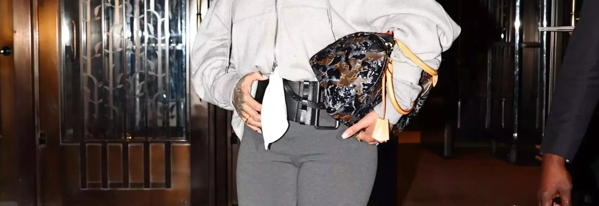 Rihanna's Unyielding Style: Conquering Heatwaves in New York and Paris