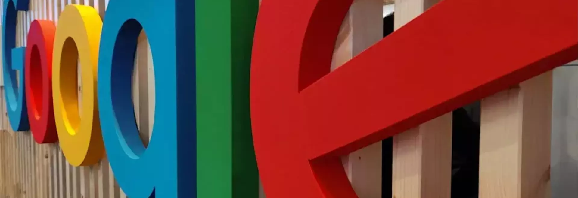 Jim Cramer Predicts Google's AI Dominance Through Gemini and Apple Alliance