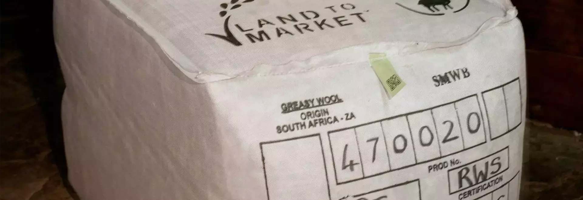 Textile Labels Under Scrutiny: A Call for Transparency in Fashion