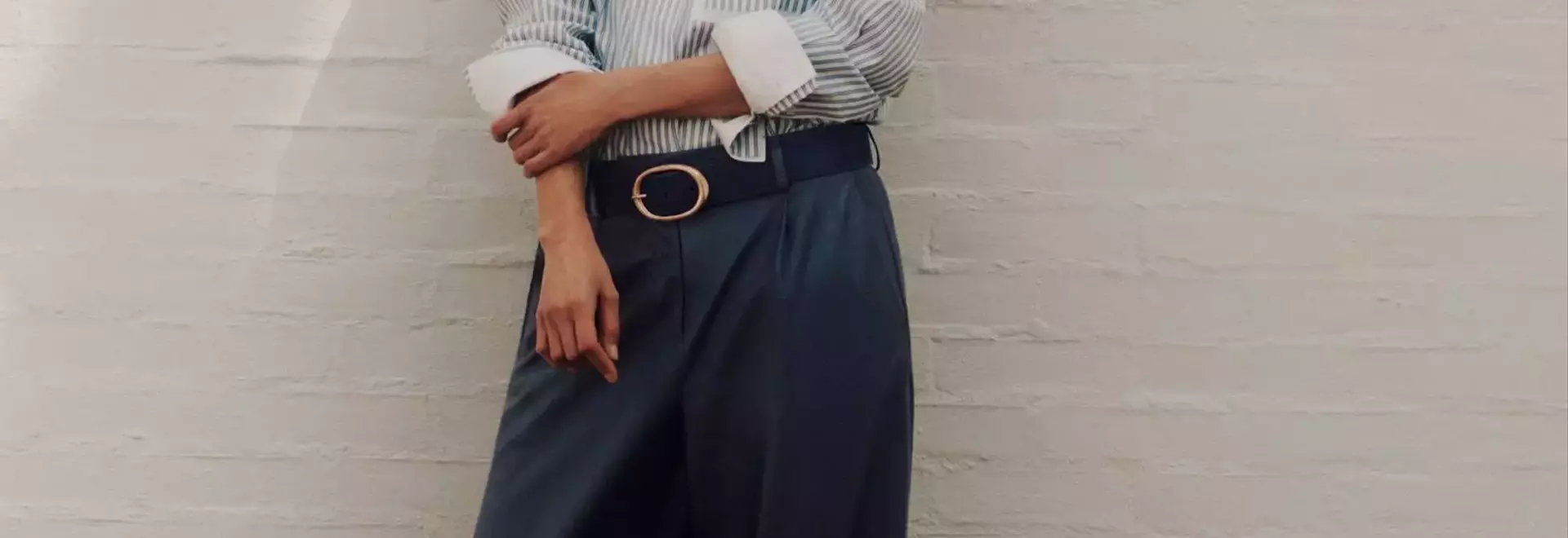 The Evolution of Women's Button-Up Shirts: A Modern Fashion Staple