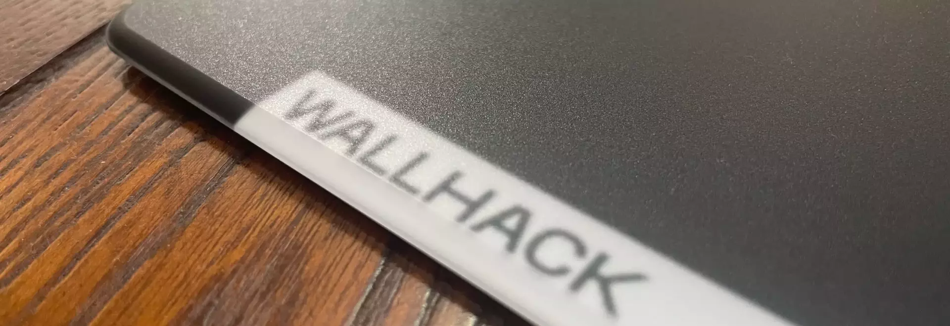 Wallhack Teases Gaming Mouse with Hot-Swappable Batteries