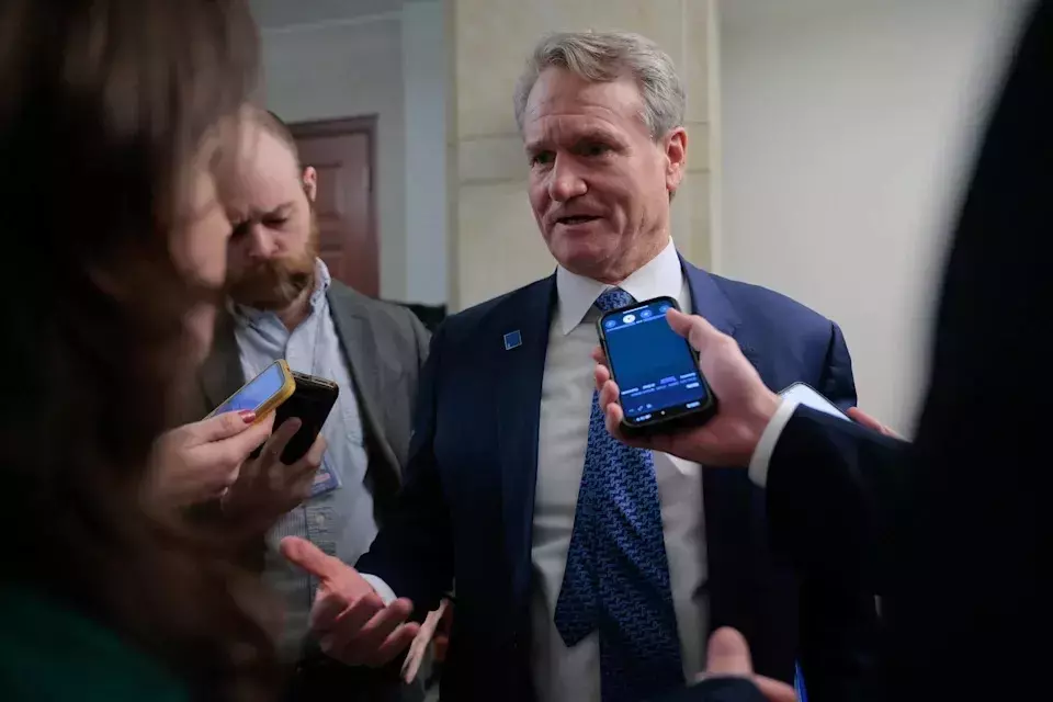 Bank of America CEO Predicts Sustained Inflation and Further Fed Rate Hikes