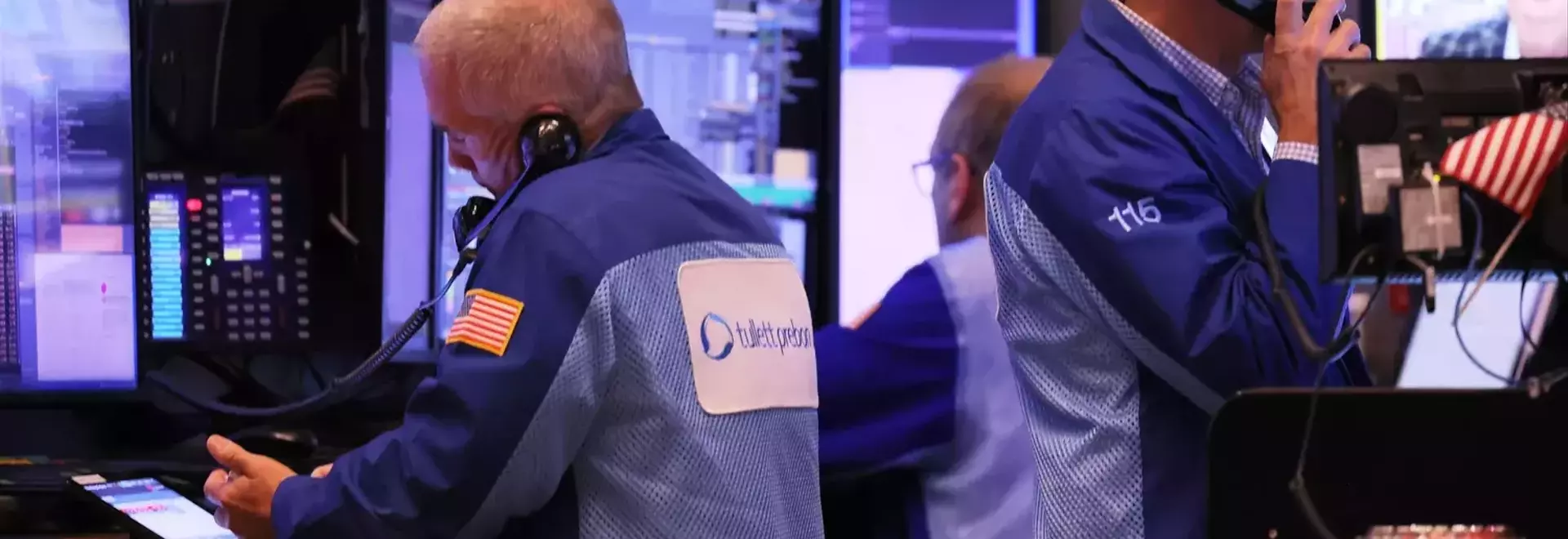 Understanding Leveraged and Non-Leveraged Nasdaq ETFs: QQQ vs. TQQQ
