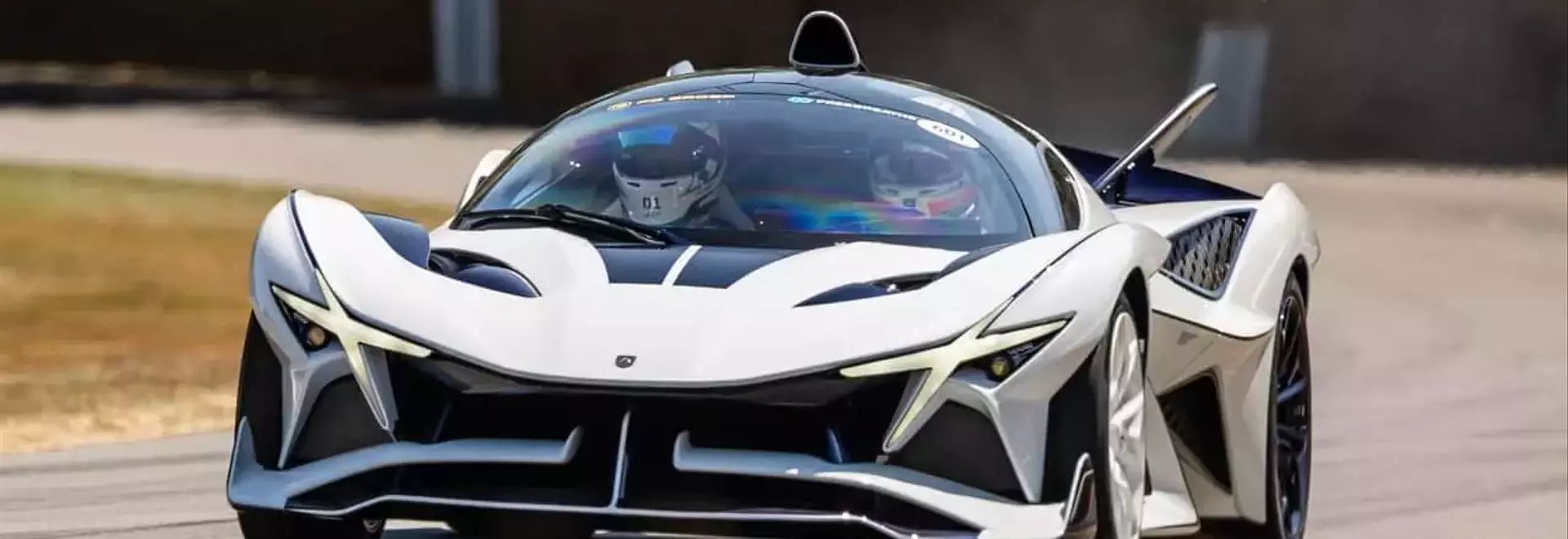 Apollo's Resurgence: The Return of a Hypercar Legend with the EVO