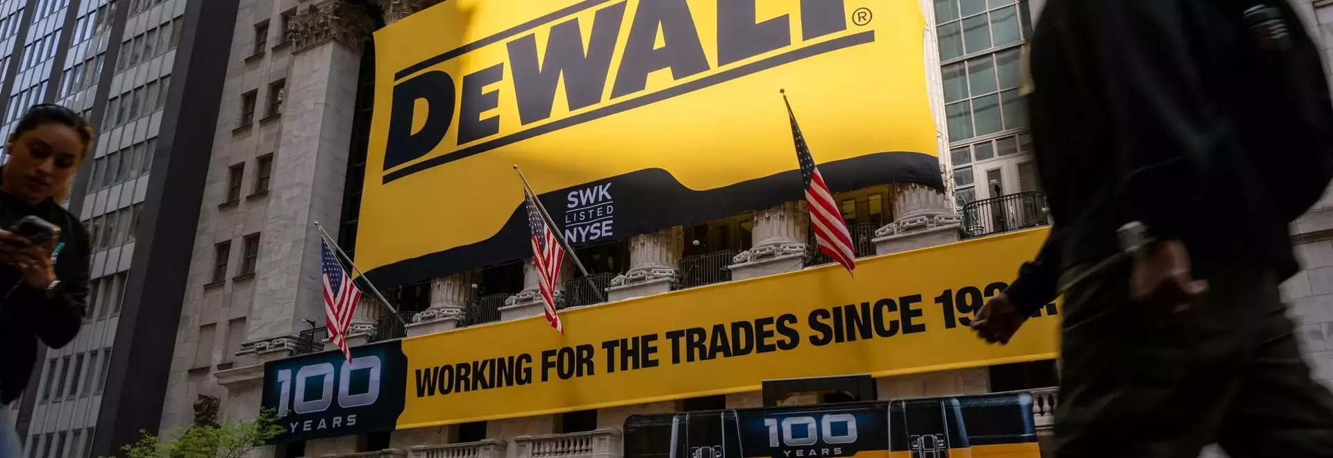 DeWalt Cordless Jobsite Fan: Powerful Cooling for Hot Workspaces
