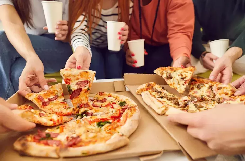 Pizza Chain Closures Signal Industry-Wide Economic Pressure