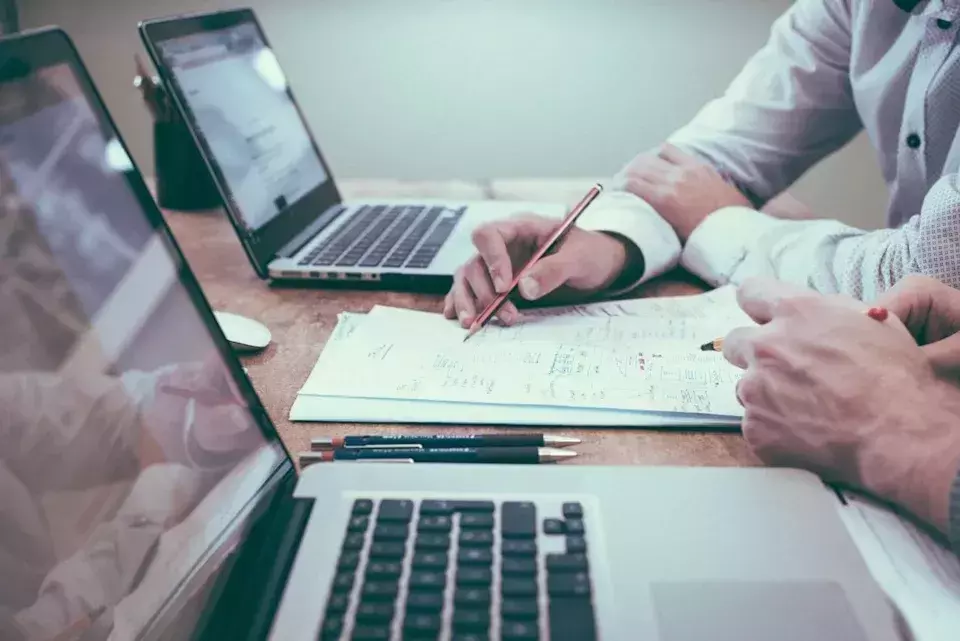 MercadoLibre's Strategic Investments Bolster Latin American Market Dominance