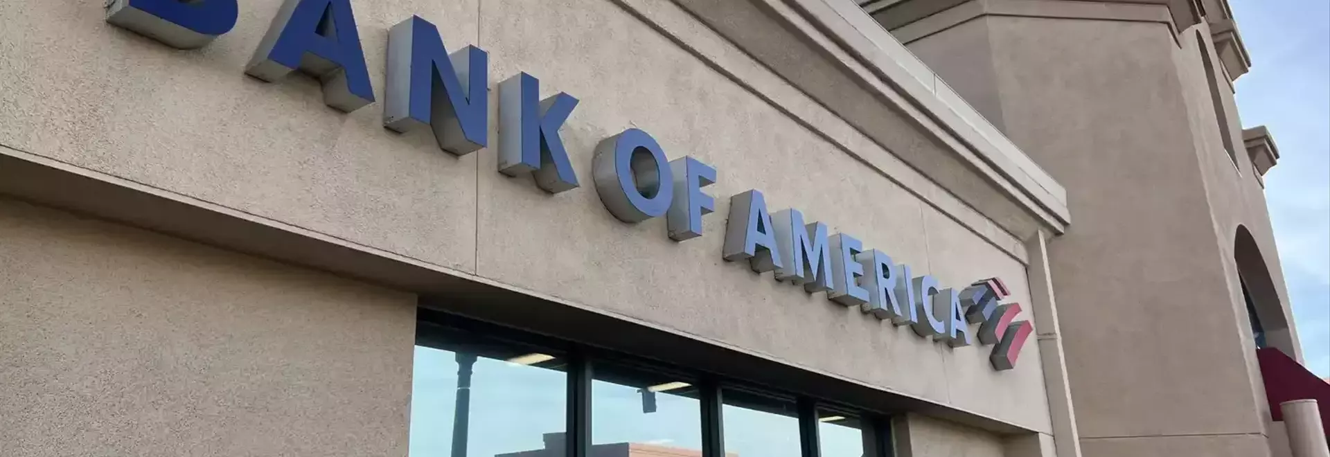 Understanding Bank Financial Statements: Revenue and Regulatory Overview