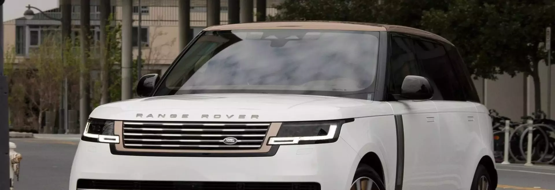 Range Rover Unveils Unlimited Customization Options for Bespoke SUVs