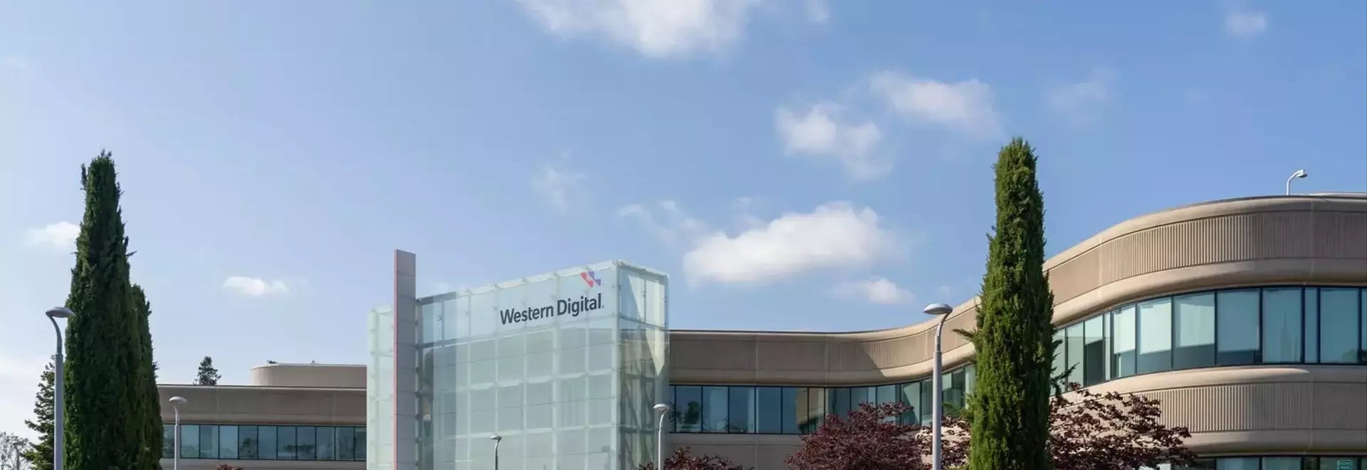 Examining Western Digital's Growth Trajectory and Valuation Concerns