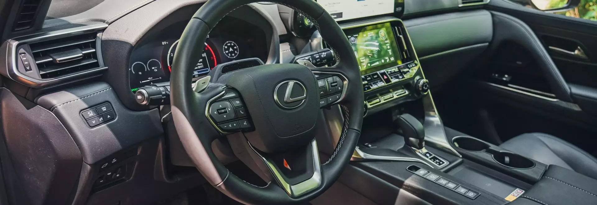 2026 Lexus LX700h Overtrail: A Luxurious Off-Road Hybrid SUV