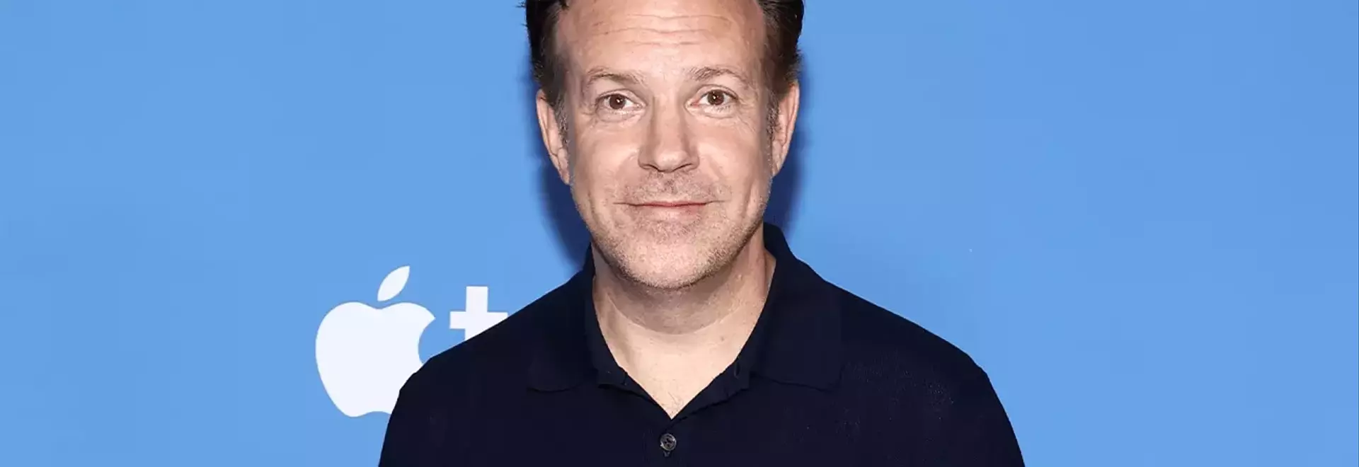 Jason Sudeikis Joins Mumford & Sons for 'Ted Lasso' Theme Song at NYC Concert