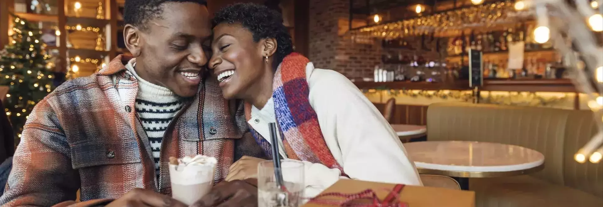 The Art of Thoughtful Giving: Navigating Holiday Gift Etiquette