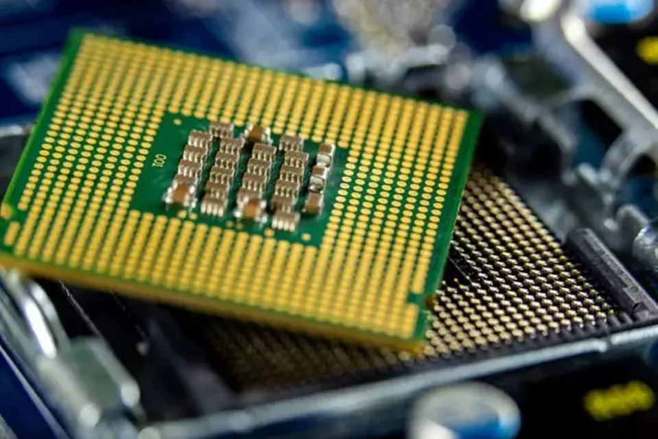 AI Boom Boosts Chipmakers: Super Micro's Surge Lifts AMD, Intel, and NVIDIA