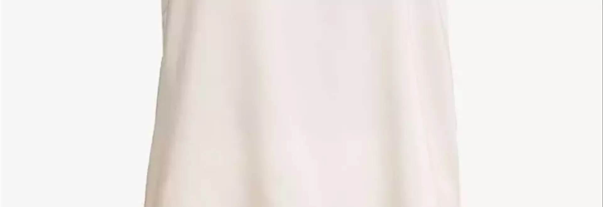 Elegant Bridal Attire for Your Wedding Day Preparations