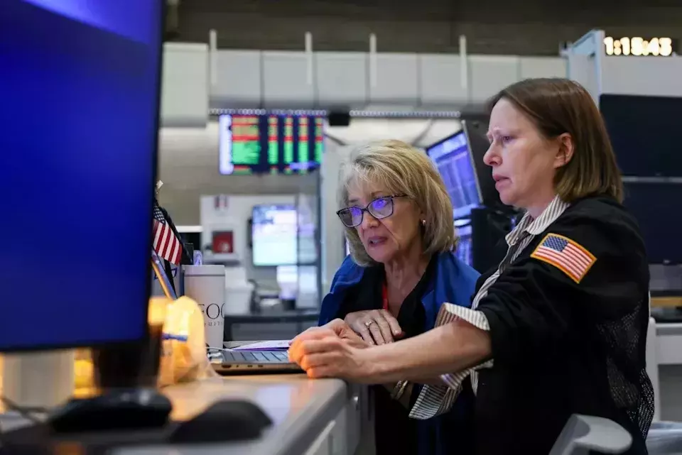 Global Market Downturn: Tech Stocks Decline Amid Rising Borrowing Costs and Geopolitical Tensions