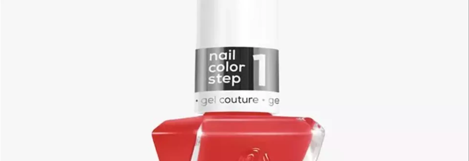 The Rise of Tomato Red Nails: A Summer Trend Embraced by Celebrities