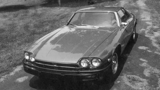 A Glimpse into the Luxury of the 1976 Jaguar XJ-S