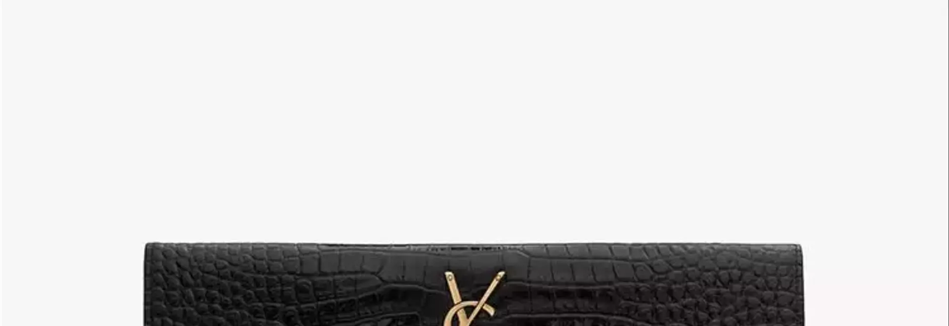 The Allure of the Petite Pouch: Embracing Minimalism with Small Handbags