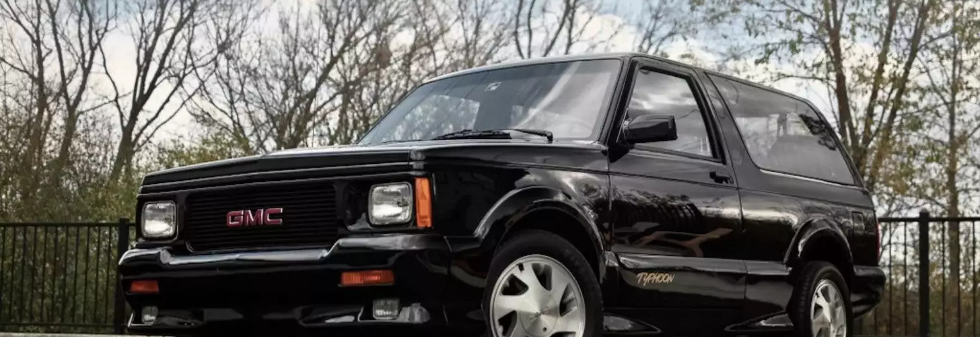 The GMC Typhoon: A Precursor to High-Performance SUVs