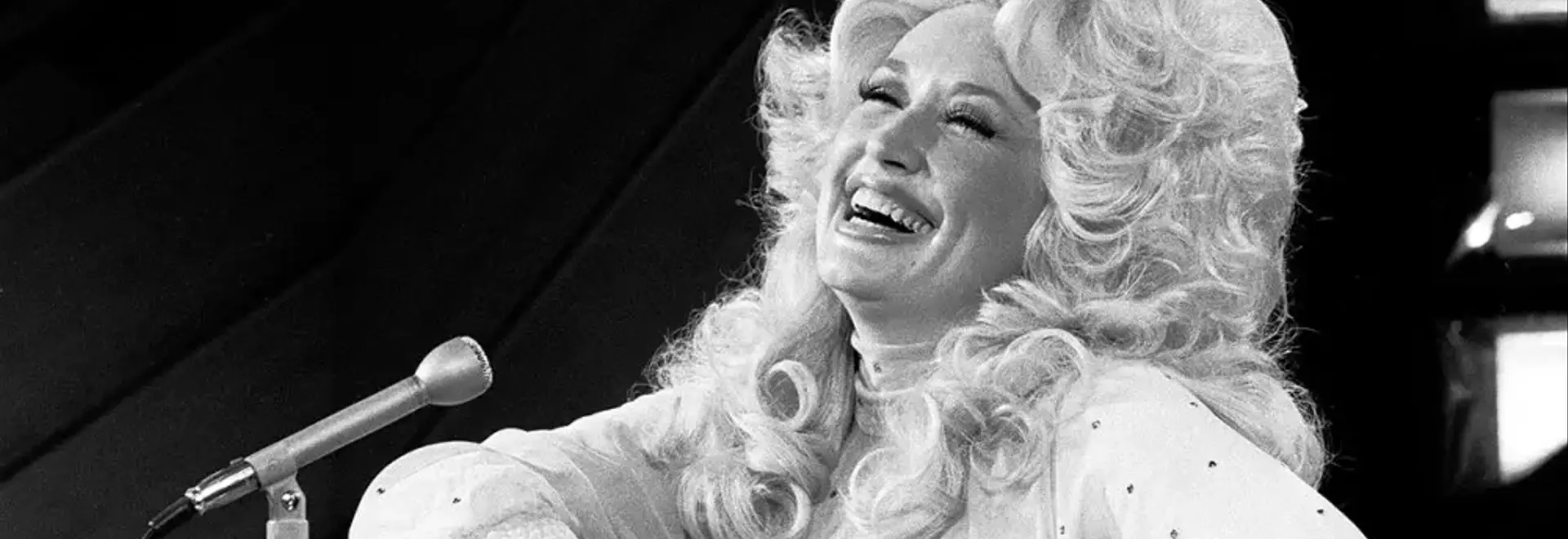 Dolly Parton Honored at Emmys with Touching Tribute and Performance