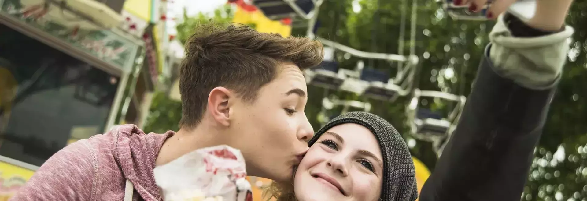 The 'Hard Launch' Phenomenon: Teenagers and Online Relationship Announcements