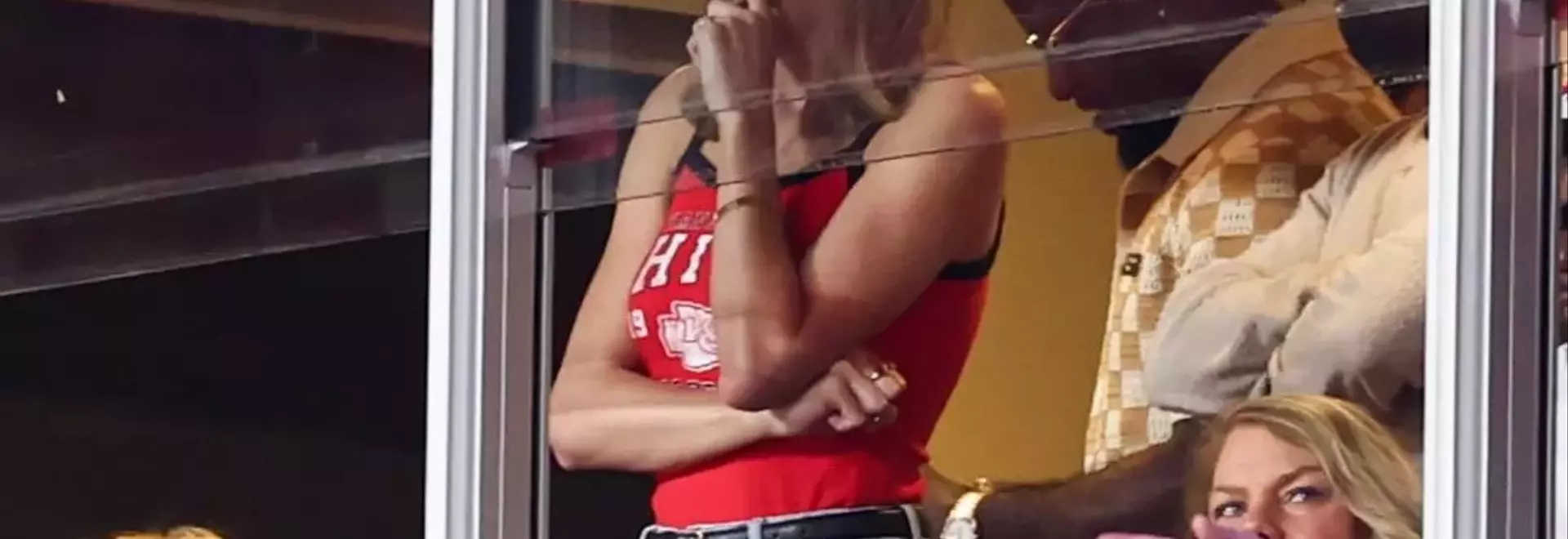 Taylor Swift's Unwavering Support for Travis Kelce at Chiefs Game