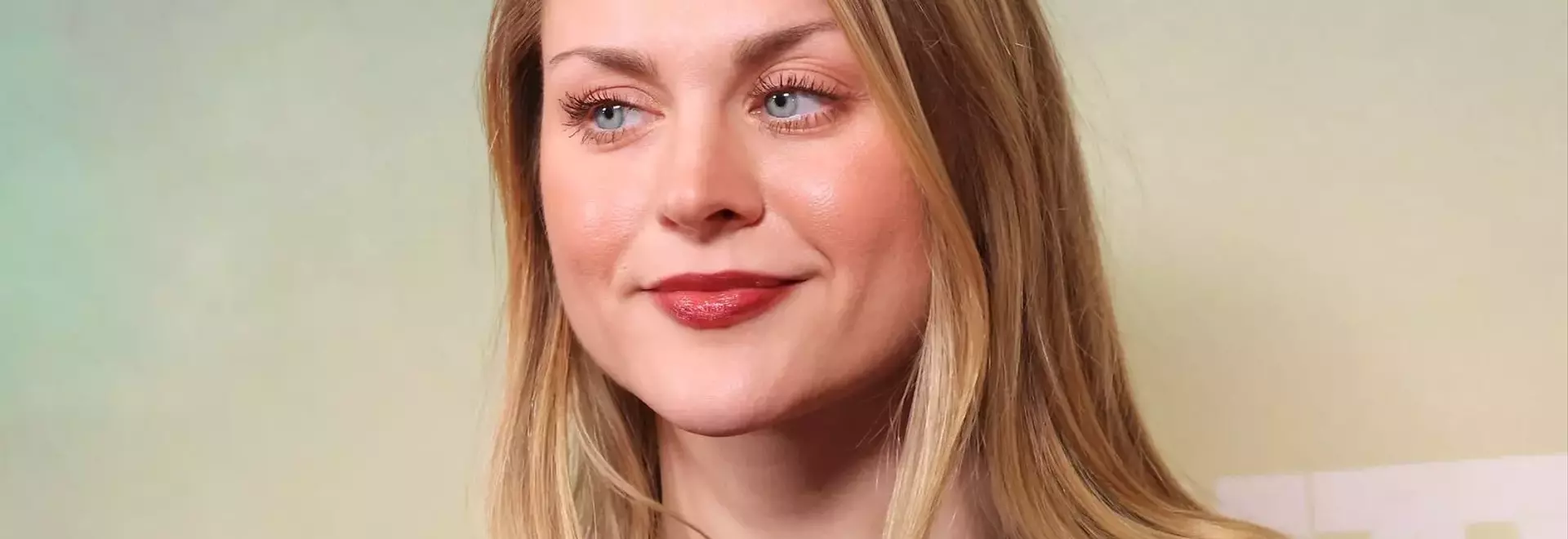 Frances Bean Cobain Embraces Evolved Grunge Style for Red Carpet Return