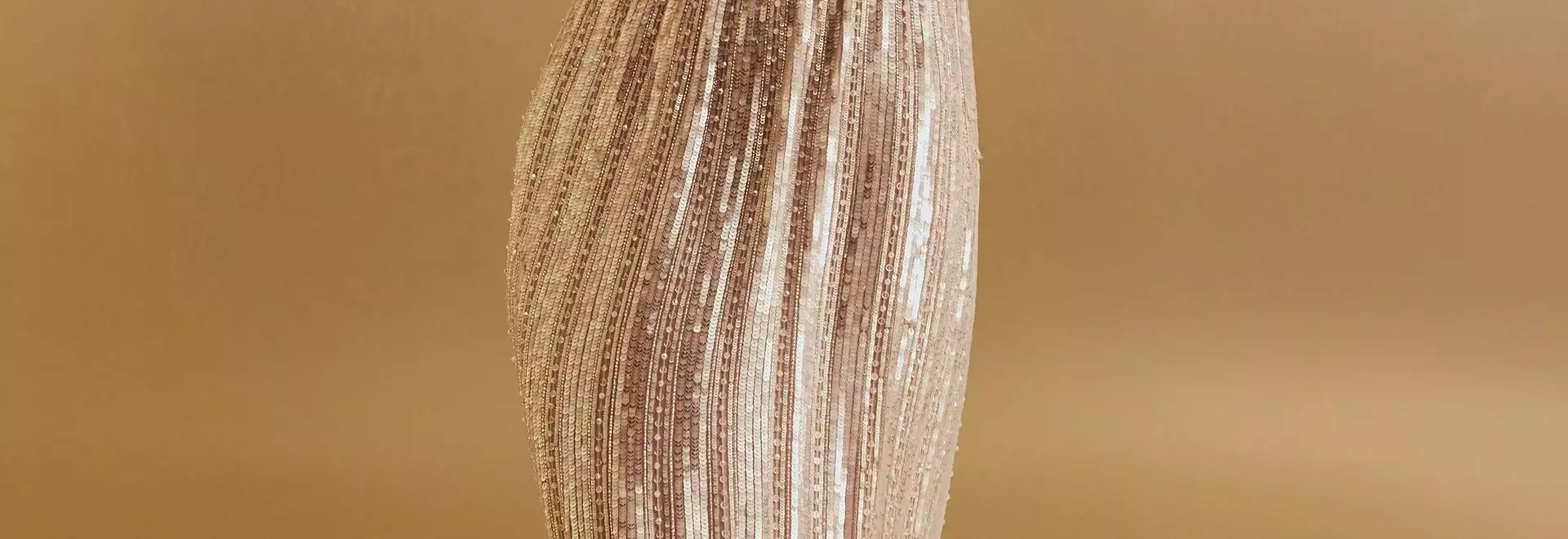 Jenny Packham's Spring 2027 Ready-to-Wear Collection: The Art of Movement and Disco Glamour