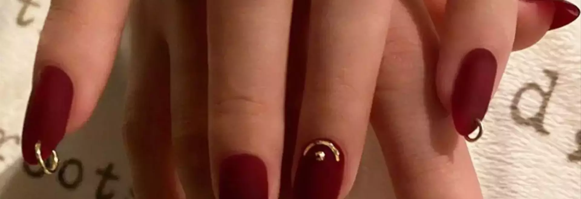 Selena Gomez Debuts Edgy Merlot Manicure for Fall
