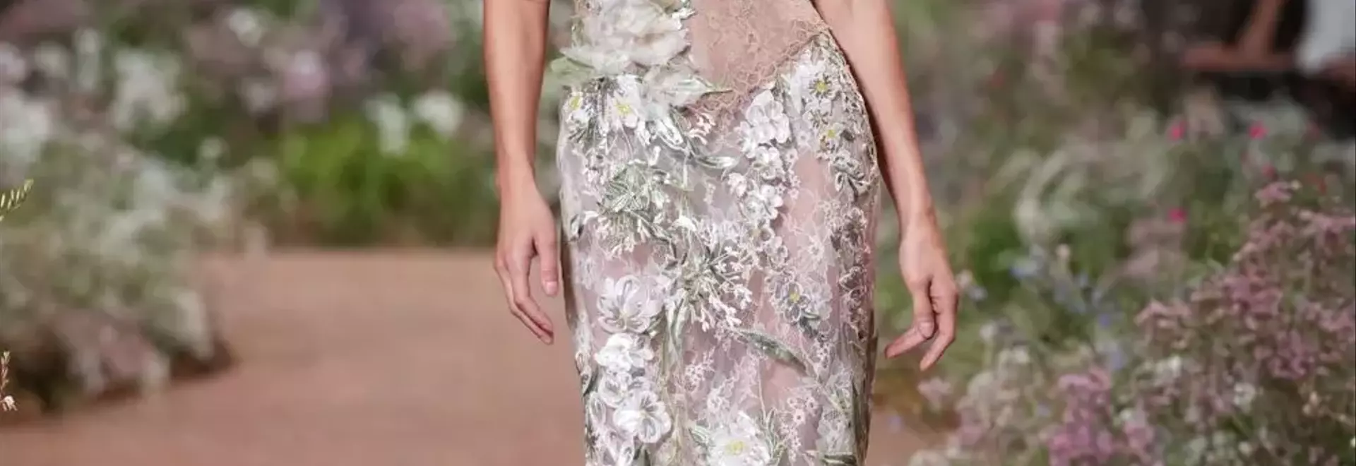 Elie Saab's Dazzling Spring 2027 Ready-to-Wear Collection Unveiled