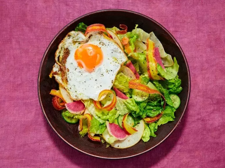 Crafting the Perfect Solo Fall Salad