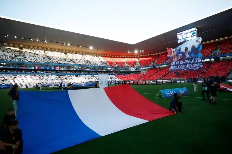 Bordeaux Football Club Relegated to Sixth Tier Amid Financial Crisis