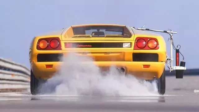 Lamborghini Diablo: A 204 MPH Masterpiece